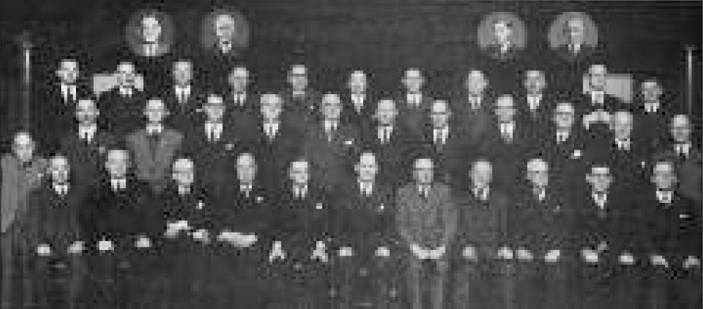 The Chapel elders and deacons in the Ter-jubilee year. Insert left: George Davidson, Donald Cormack. Insert right: Norman Hunt, John McGuiness Back row: David Murray, Tom Sim, Jack Oliphant, John Coutts, John Balmer, Robert Hadden, David Petrie, Peter Armstrong, Jim Hudson, George Rae, William Tullis. Second row: William Somerville, David Wallace, Robin White, Oscar Barry, Robert Findlater, William Tregunna, Douglas Macnair, Jim Cossar, Jack Cochrane, Charles Steele, John McGregor, Tom Currie. Front row: Jim Purves, Jim Paterson, Peter Murray, Robert Clark, MacDuff Urquhart, Gerald Griffiths, Robert Aitken, David Blair, George Rae, David Jenkins, John Whitlie.