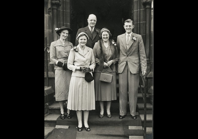 Mary Graham (friend), Joyce, her father and mother and brother George